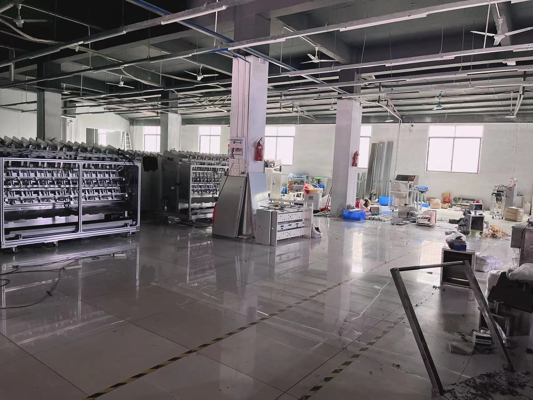 Guangzhou Weidong Trade Co., Ltd. производственная линия завода