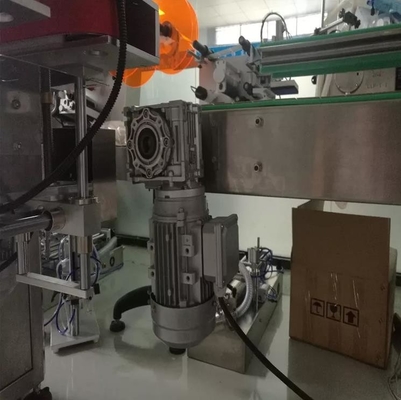 Серводвигатель PLC Косметическая жидкая разливочная машина 2 головки для стеклянной бутылки