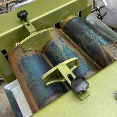 SUS304L машина мельницы 3 кренов смешивая машины порошка 1000 kg/h сухая эффективная
