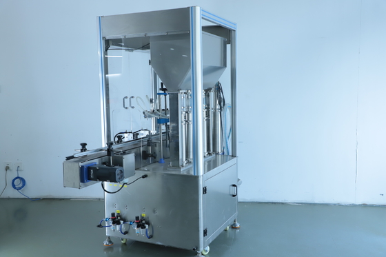 Высокоскоростное косметическое жидкостное управление PLC заполняя машины 2.2KW